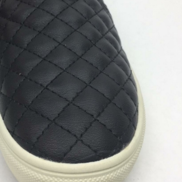 STEVE MADDEN Slip On Sneakers - Picture 14 of 16